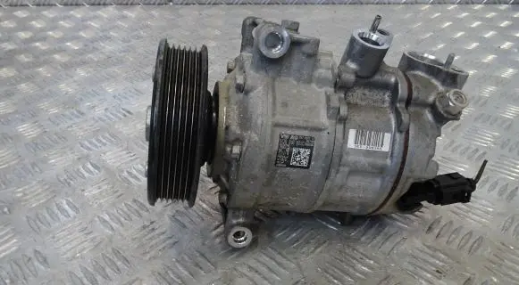 Seat Arona Air conditioning (A/C) compressor (pump) 5Q0816803D
