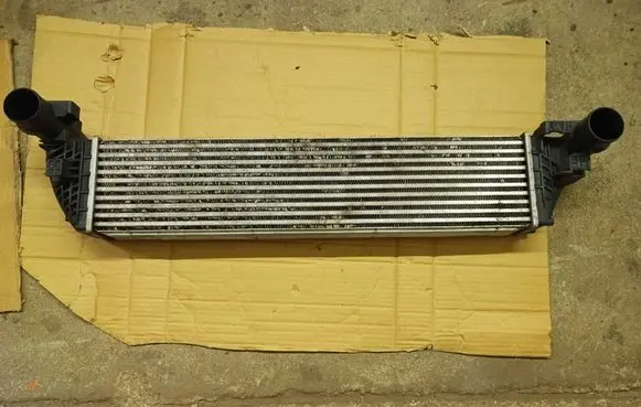 Renault Espace IV Intercooler radiator 8200301883