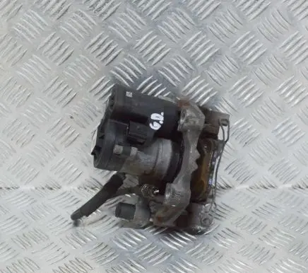 Audi Q3 8U Rear brake caliper 5Q0615406 02A04631391