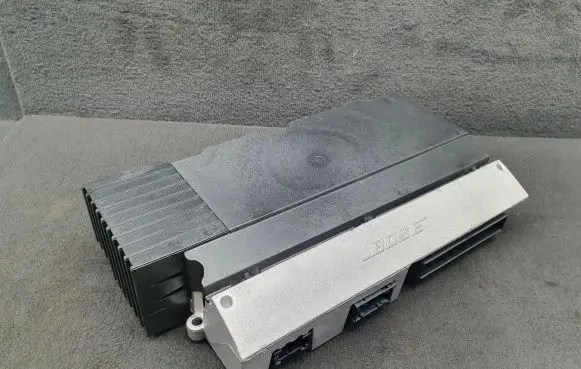 Audi A8 S8 D3 4E Sound amplifier 4E0035223G 4E0910223R