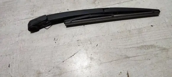 KIA Rio Rear wiper blade arm