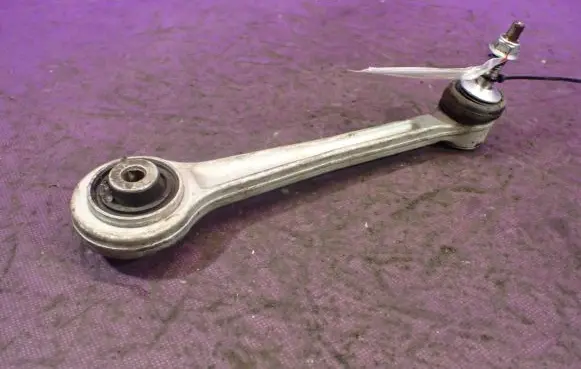 Rear control arm