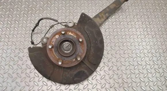 Front wheel hub