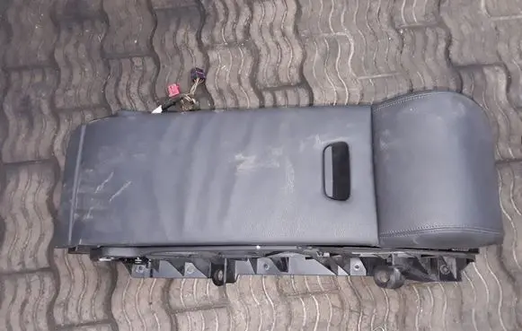 Audi A8 S8 D4 4H Armrest 4H0885076L 22201227435366M