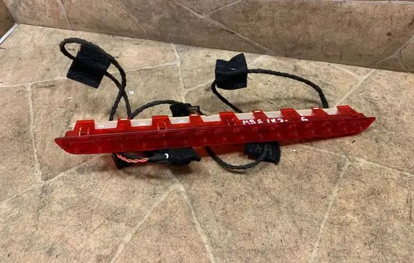 Mercedes-Benz CLS C219 Third/center stoplight A2198200156