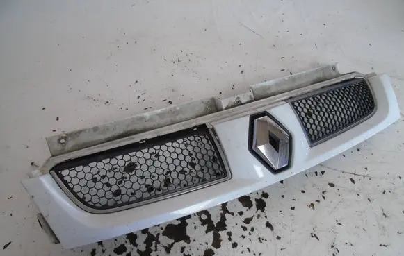 Renault Trafic II (X83) Front bumper upper radiator grill