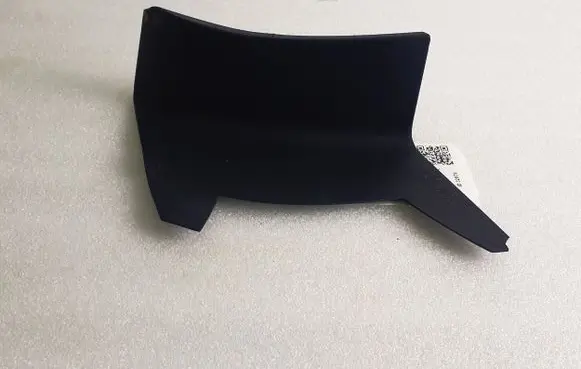 Porsche Macan (95B) Rear/tail light trim molding 95B945311C 00064089
