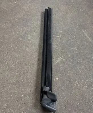 BMW 4 G22 G23 G24 G26 Door glass rail 7482778