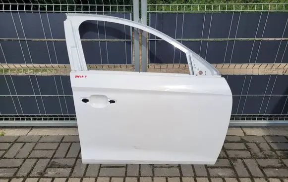 Opel Corsa F Front door