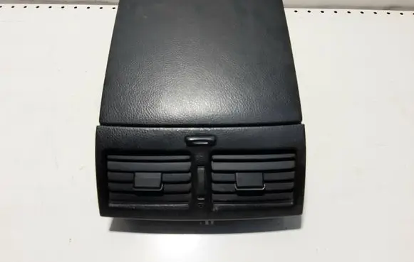 Toyota Avensis Verso Glove box