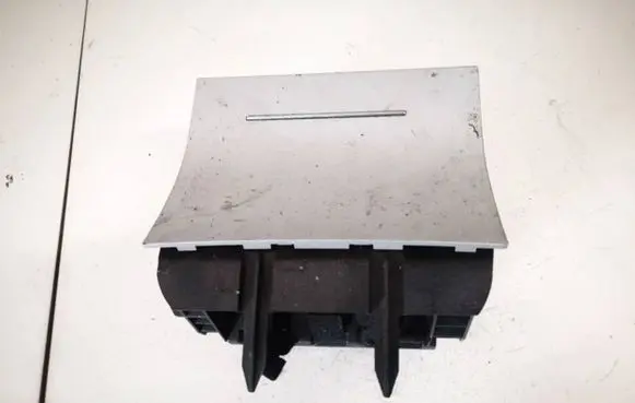 Car ashtray