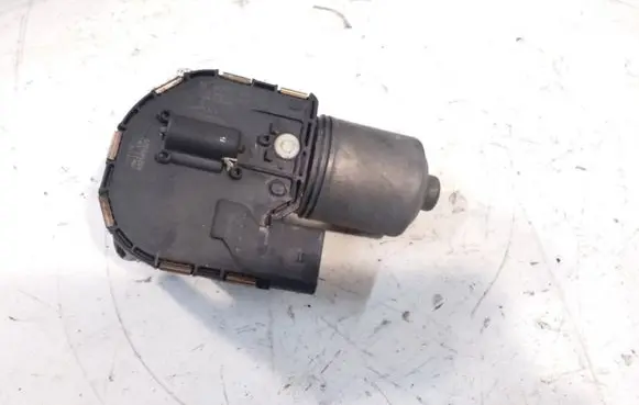 Volvo V50 Wiper motor 0390241925