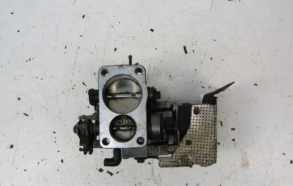 Audi 80 90 S2 B4 Electric throttle body valve 
