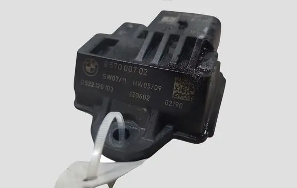 BMW 1 E81 E87 Glow plug pre-heat relay 857008702 0522120103