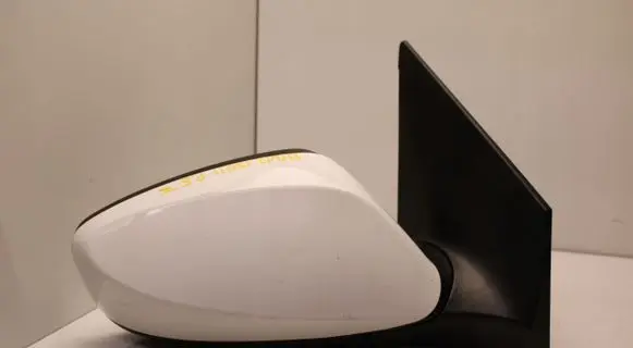 Hyundai i30 Front door electric wing mirror 