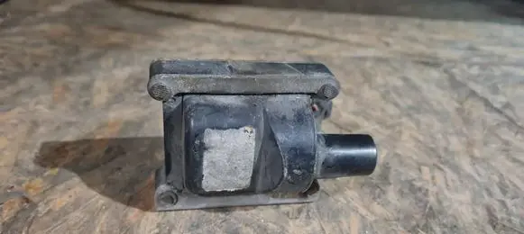 Volvo S70 V70 V70 XC High voltage ignition coil 1275174