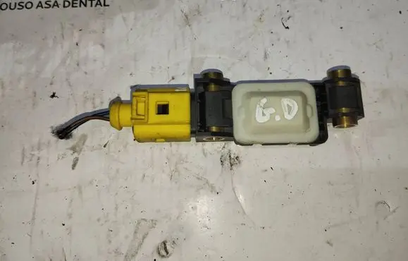 Audi A4 S4 B6 8E 8H Airbag deployment crash/impact sensor 8E0959643E 100438060504