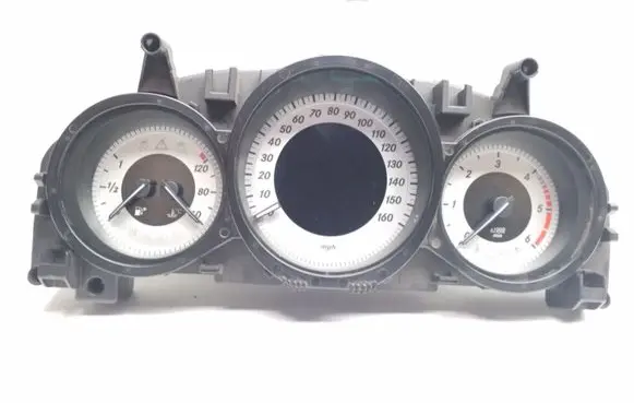 Mercedes-Benz C W204 Speedometer (instrument cluster) A2049004909
