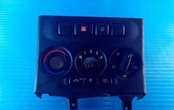 Opel Zafira A Climate control unit 90559839