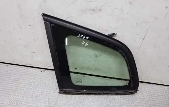 Renault Laguna III Rear side window
