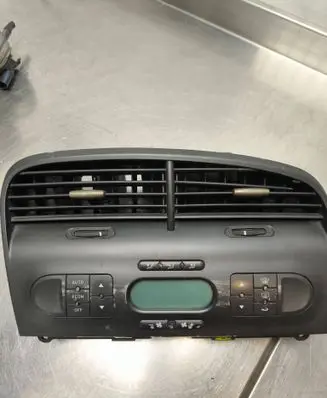 Seat Altea XL Air conditioner control unit module 5HB00887605