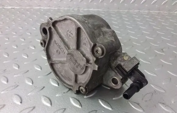 Citroen C4 I Picasso Vacuum pump D1562C2 D1562C2D611S