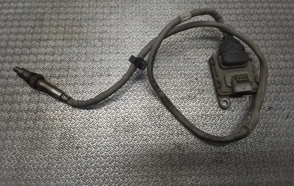 Renault Trafic III (X82) Lambda probe sensor 5WK96747 227908539R 93457719