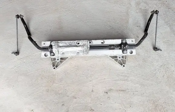 Chrysler Pacifica Front anti-roll bar/sway bar 68223606AC