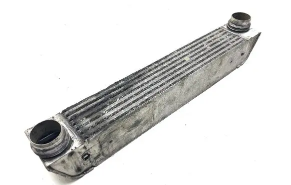 BMW 5 E60 E61 Intercooler radiator 779582301