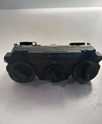 Skoda Octavia Mk2 (1Z) Climate control unit