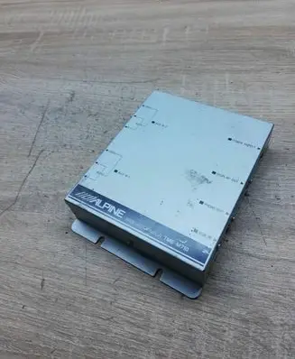 BMW 3 E90 E91 Sound amplifier TMEM710 R70315919