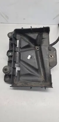 Volkswagen Polo Battery tray 6q0915331