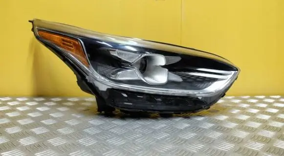 KIA Forte Headlight/headlamp 92102-M72 2633