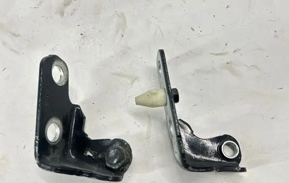 Front door hinge set
