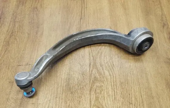 Porsche Macan (95B) Front control arm 4G0407695