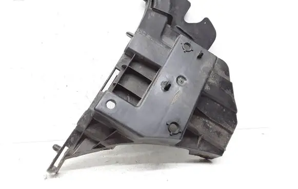 Volvo V70 Front bumper mounting bracket 31265344