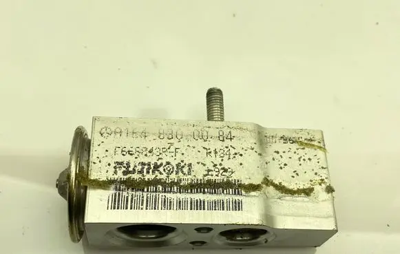Mercedes-Benz GL X164 Air conditioning (A/C) expansion valve A1648300084