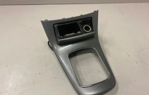 Toyota Avensis T250 Center console decorative trim 7207581308 81365 65357