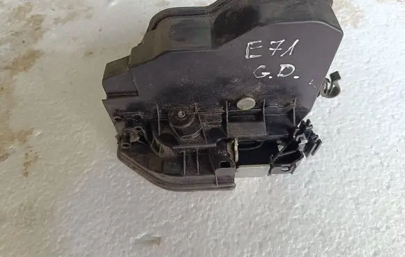 BMW X6 E71 Rear door lock 7318414 1120085