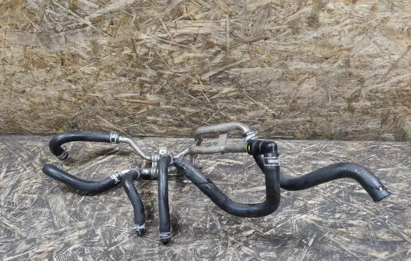 Mazda CX-9 Engine coolant pipe/hose
