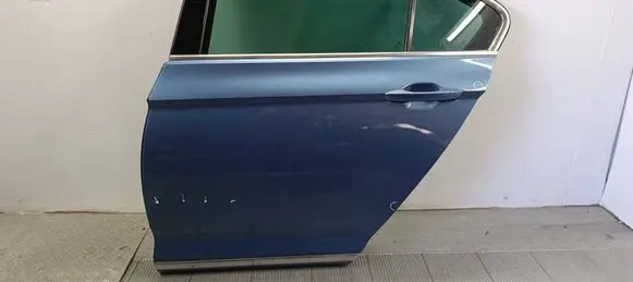 Volkswagen PASSAT B8 Rear door 
