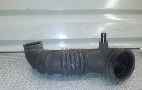 KIA Sorento Turbo air intake inlet pipe/hose 