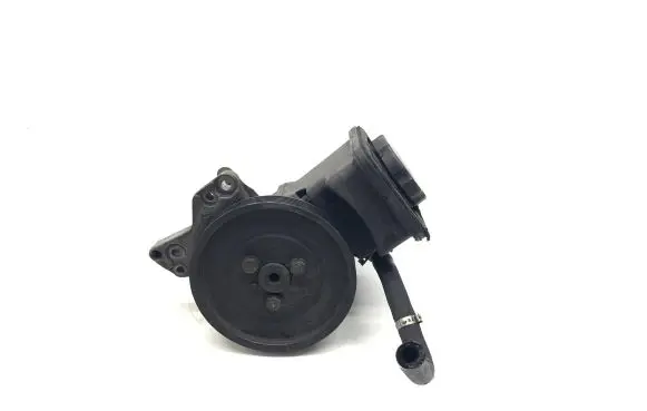 BMW 5 E39 Power steering pump 795749 91208