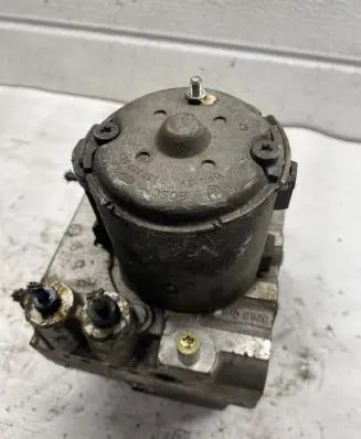 Audi A6 S6 C4 4A ABS Pump 8D0514111