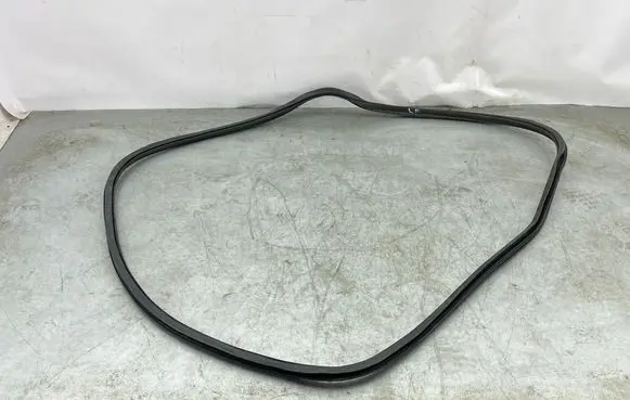 Audi Q7 4M Front door rubber seal 