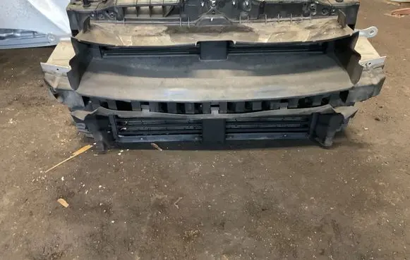 Ford Focus Radiator support slam panel 