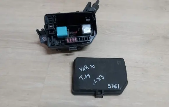 Toyota Yaris Fuse box set