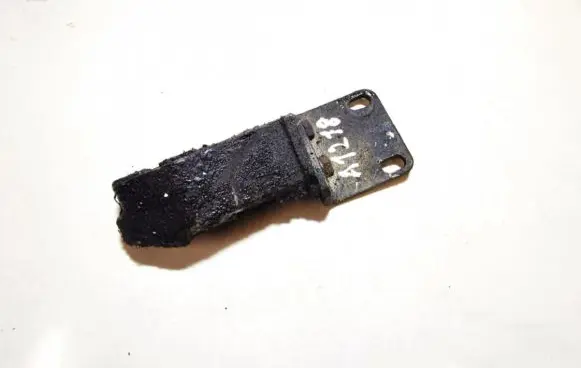 Lancia Thema Engine mounting bracket