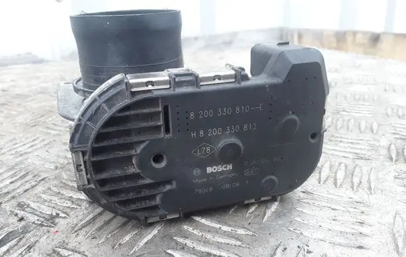 Renault Laguna II Throttle valve 8200330810 8200330812