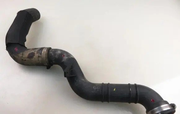 Intercooler hose/pipe